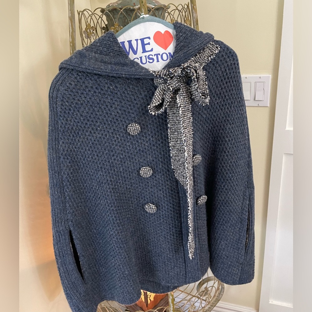 Great tocca poncho